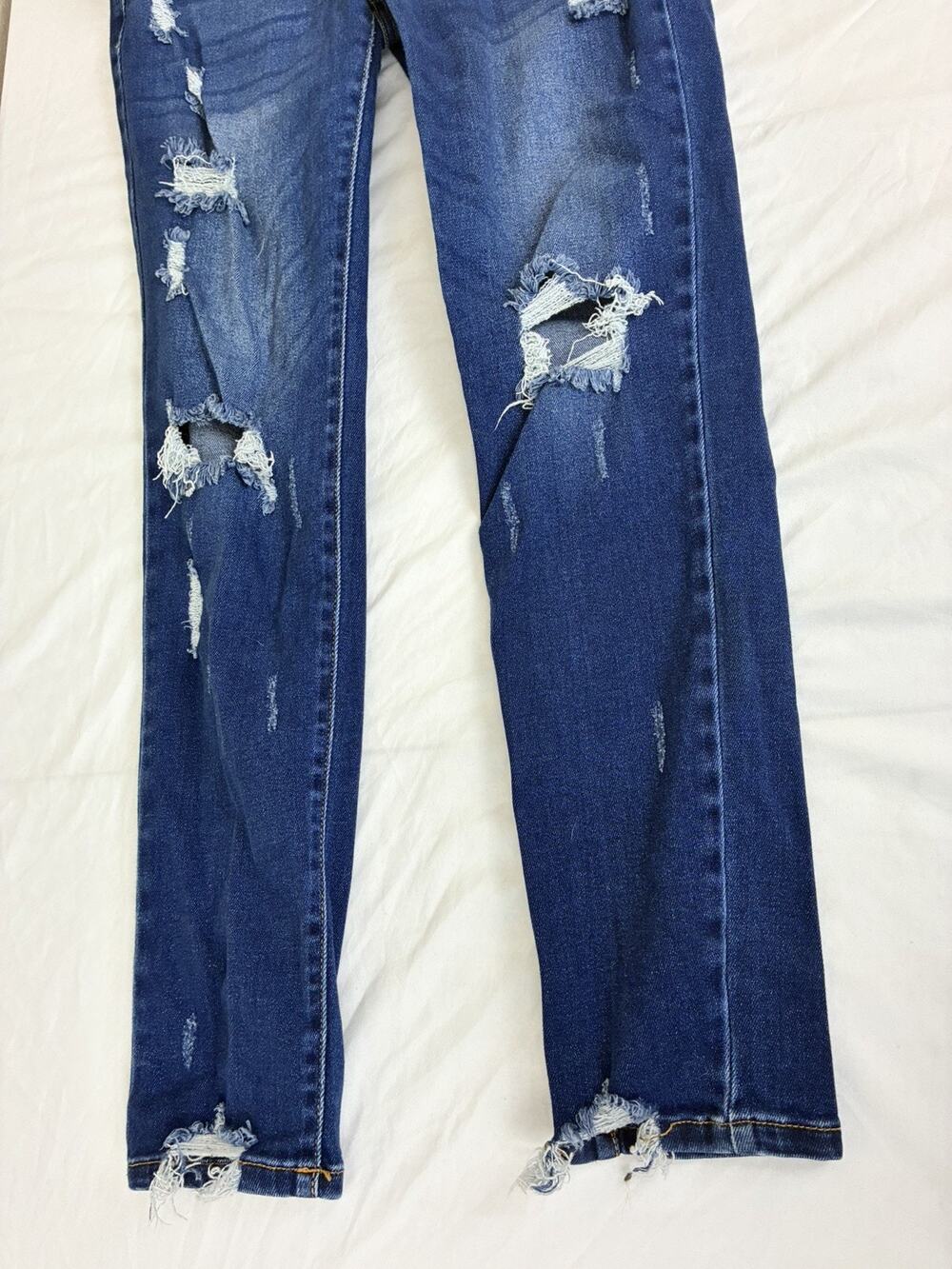 Kancan Skinny Ripped Jeans Women Junior Size 11 Blue Distressed Stretch Denim